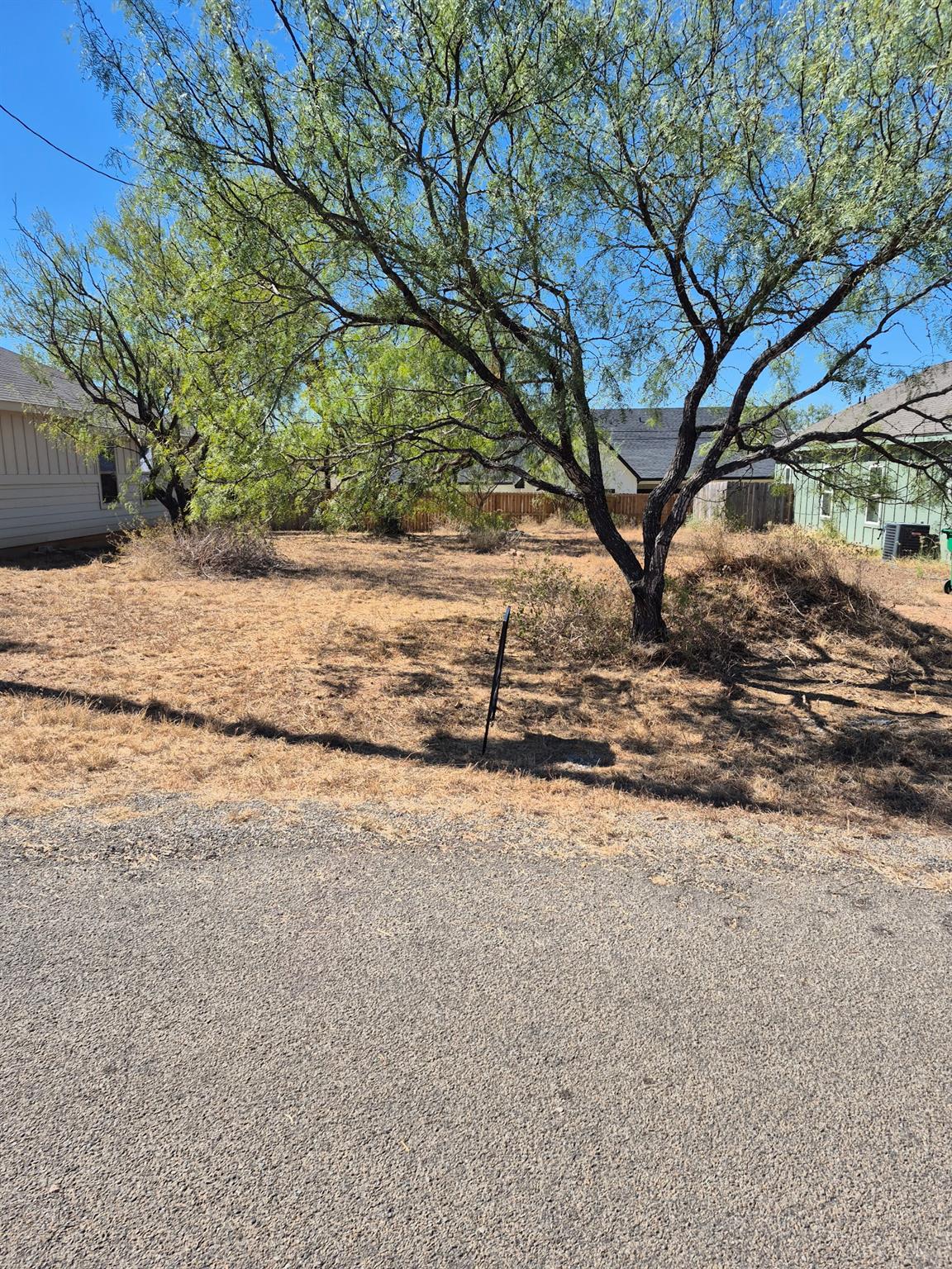 836 Aspen LN