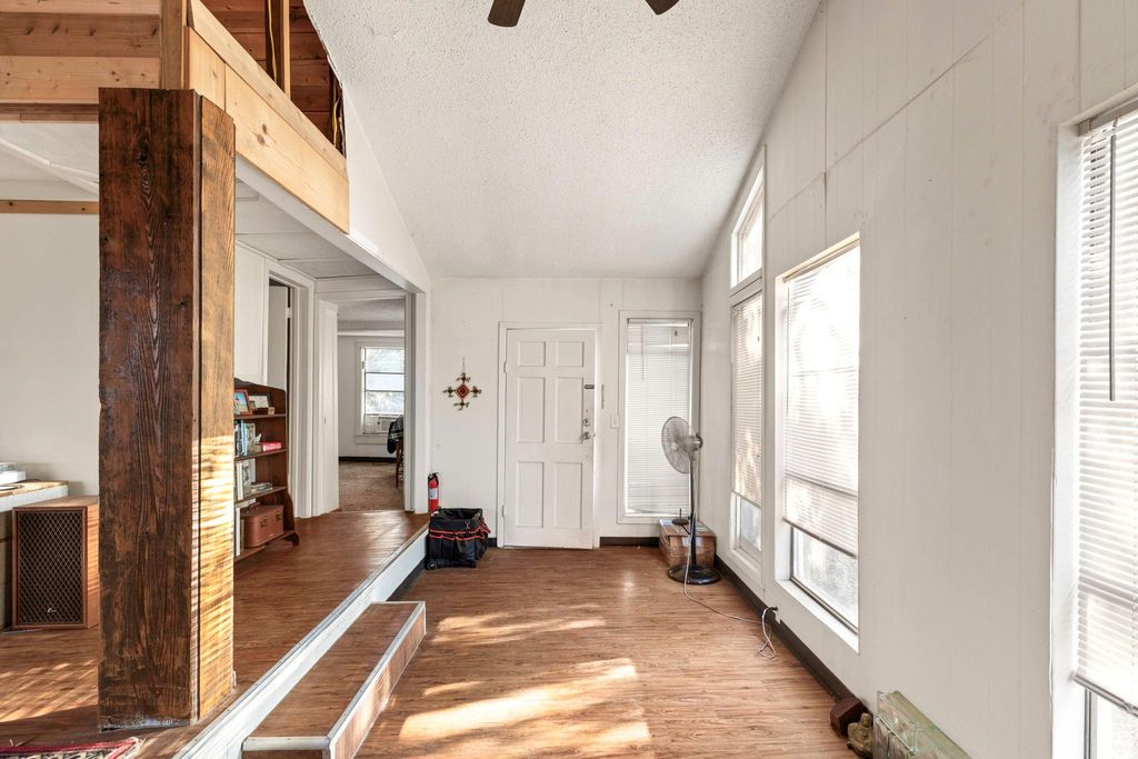 Photo of 1392 E Market ST, Lockhart, TX 78644 (MLS # 5920038)