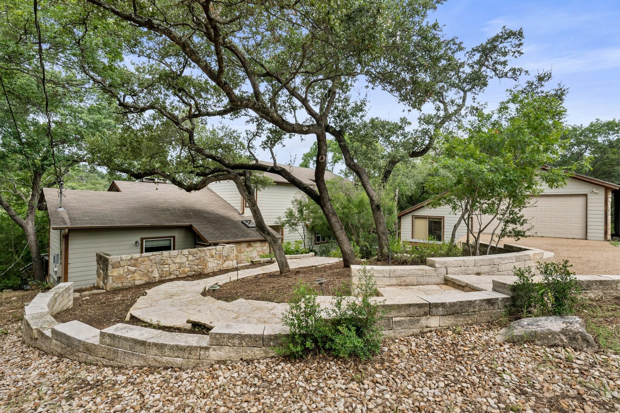 2300 Toro Canyon RD