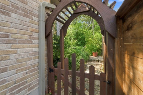 Tiny photo for 1904 Stoneridge RD, Austin, TX 78746 (MLS # 6686430)