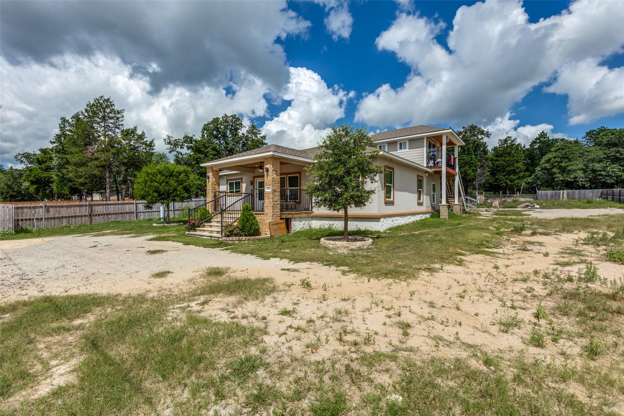 130 Los Arcos RD