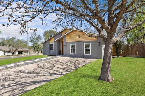 Tiny photo for 6809 Lunar DR, Austin, TX 78745 (MLS # 4763944)