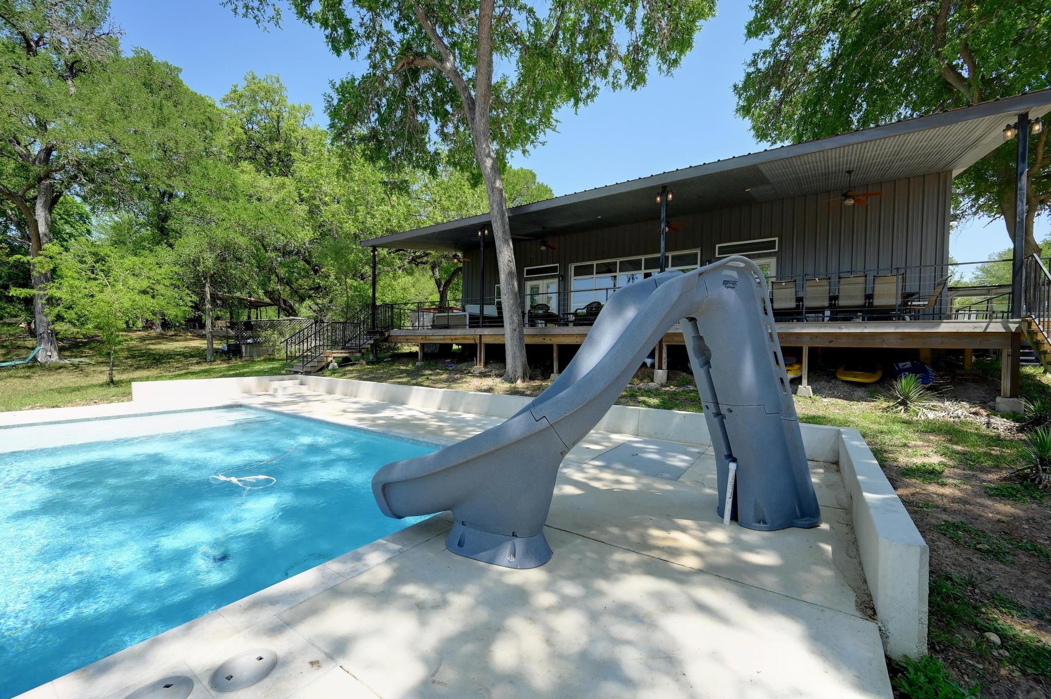 464 County Road 471