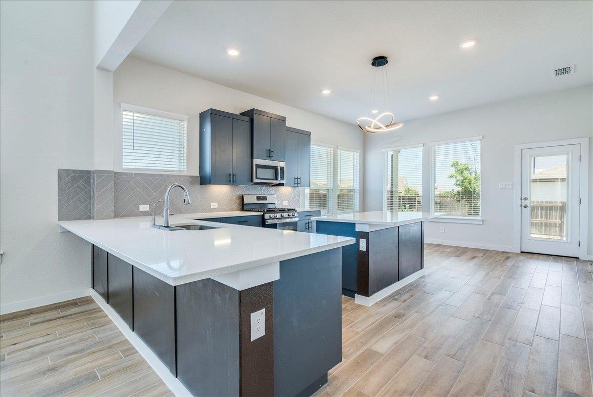 121 Camino Verde