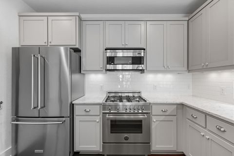 Tiny photo for 1010 Muse LN #15, Austin, TX 78702 (MLS # 9518599)