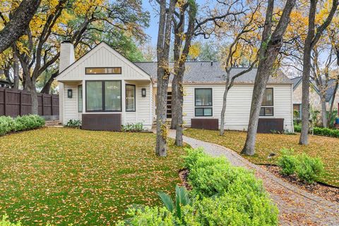 Photo of 1703 Meadowbrook DR, Austin, TX 78703 (MLS # 6105977)