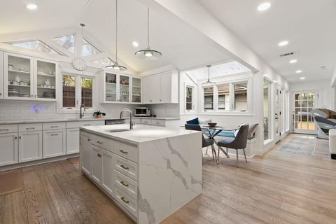 Tiny photo for 1703 Meadowbrook DR, Austin, TX 78703 (MLS # 6105977)