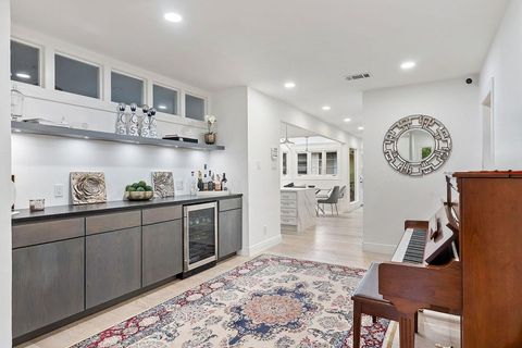 Tiny photo for 1703 Meadowbrook DR, Austin, TX 78703 (MLS # 6105977)