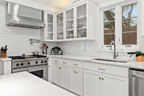 Tiny photo for 1703 Meadowbrook DR, Austin, TX 78703 (MLS # 6105977)