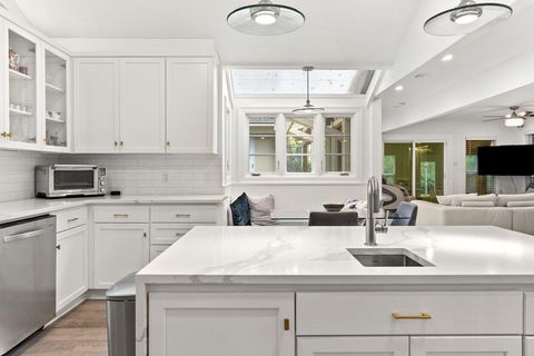 Tiny photo for 1703 Meadowbrook DR, Austin, TX 78703 (MLS # 6105977)