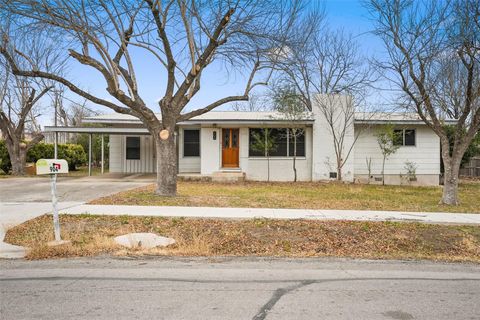 Photo of 904 Neans DR, Austin, TX 78758 (MLS # 9530990)