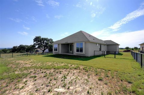 A home in Blanco