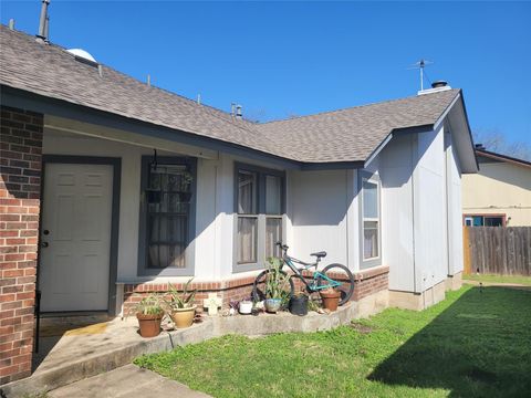 Photo of 1804 Rawhide DR, Round Rock, TX 78681 (MLS # 7962734)