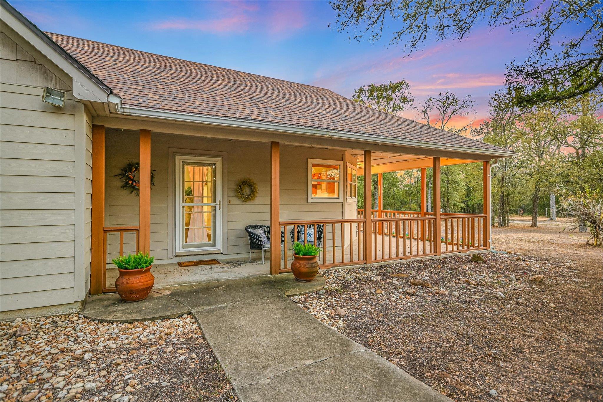 189 Shady Oaks LOOP