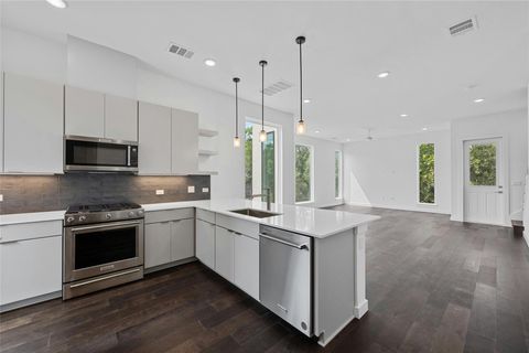 Tiny photo for 6821 Wolfcreek PASS #2, Austin, TX 78749 (MLS # 9104527)