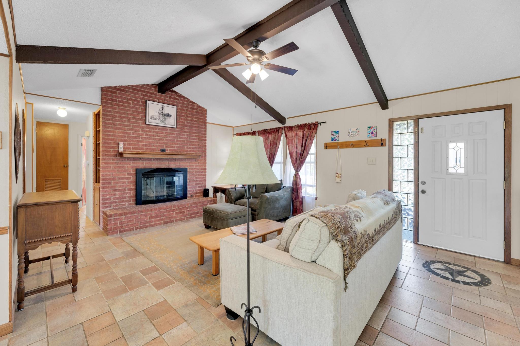 2600 Donna DR