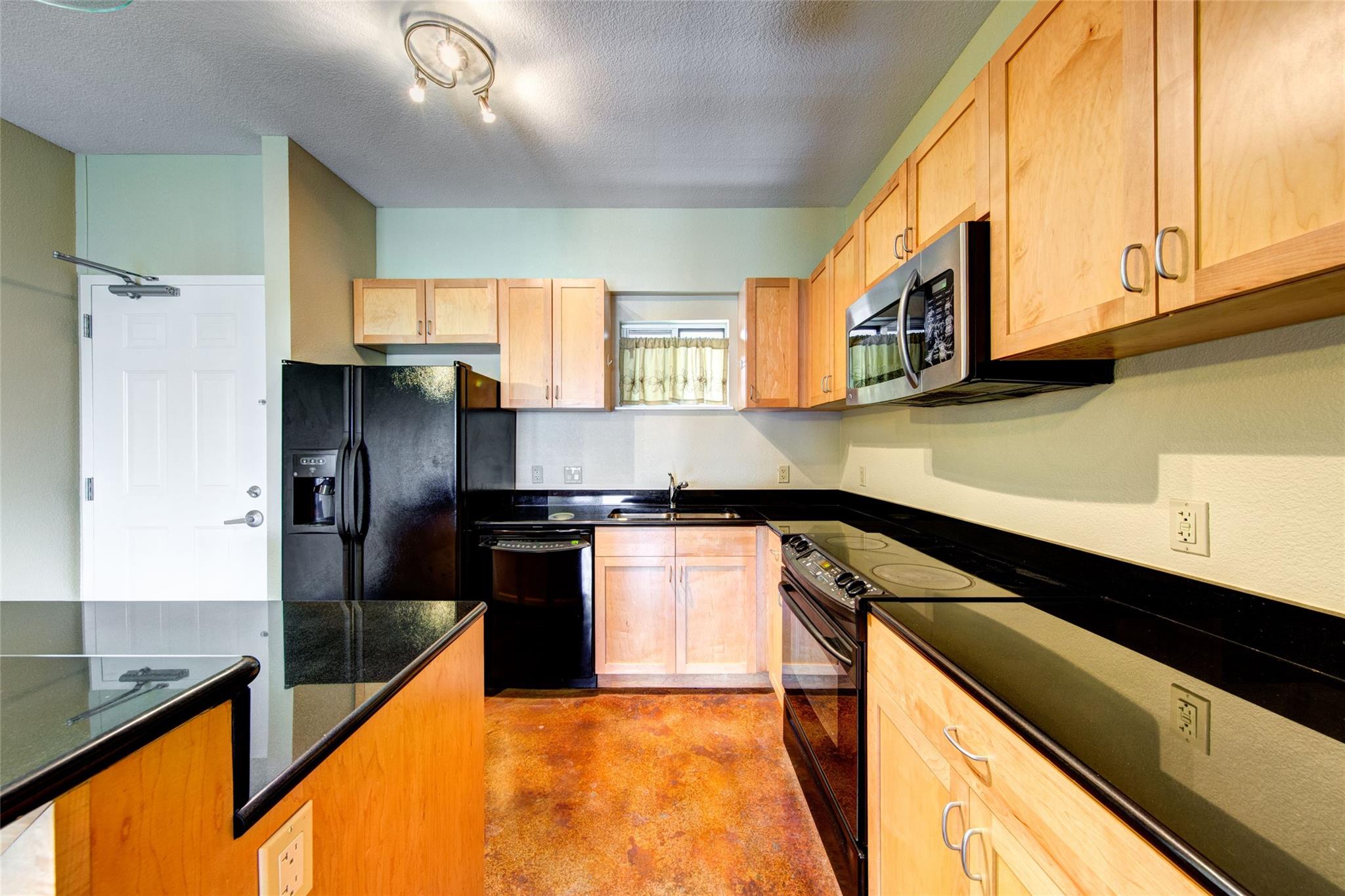 711 W 26th ST 504