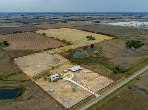 4100 County Rd 404 Taylor TX 76574