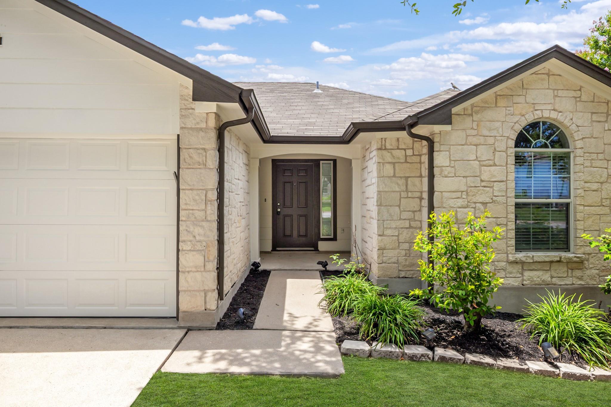 105 Lakemont DR