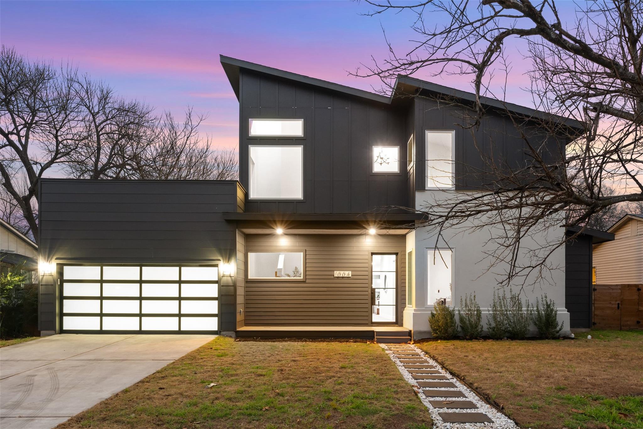 1004 Karen Ave