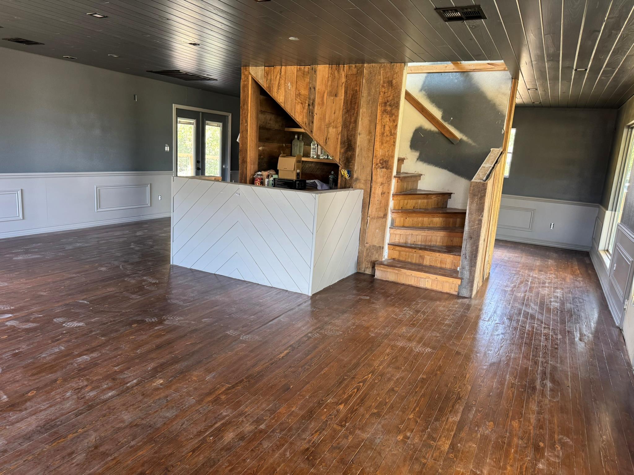 1773 S US HWY 281 Highway