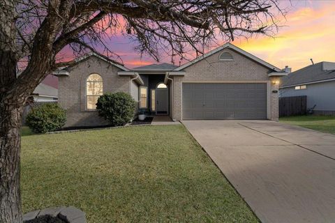 Photo of 135 Langely, Kyle, TX 78640 (MLS # 2621543)
