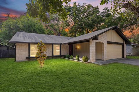 Tiny photo for 9215 Hunters TRCE E, Austin, TX 78758 (MLS # 7638005)