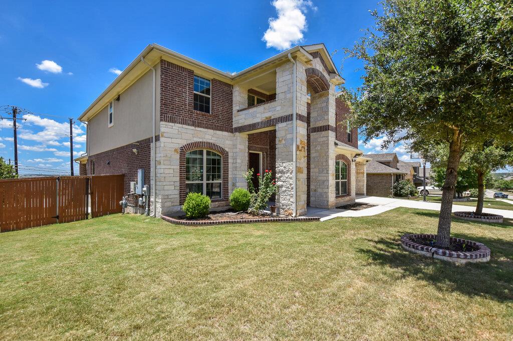 2521 Blended Tree Ranch DR