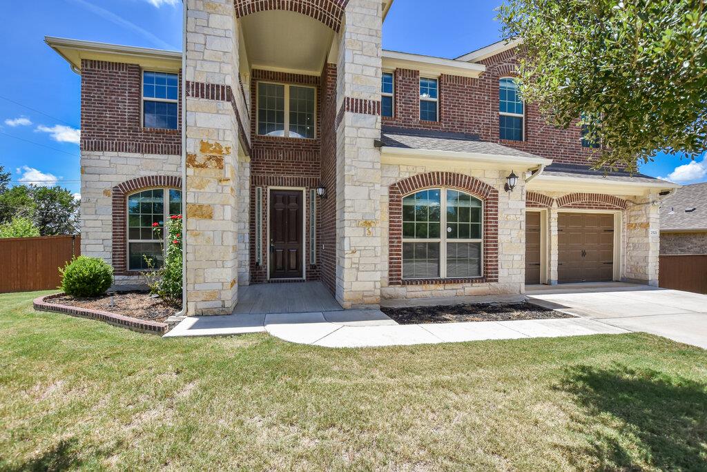 2521 Blended Tree Ranch DR