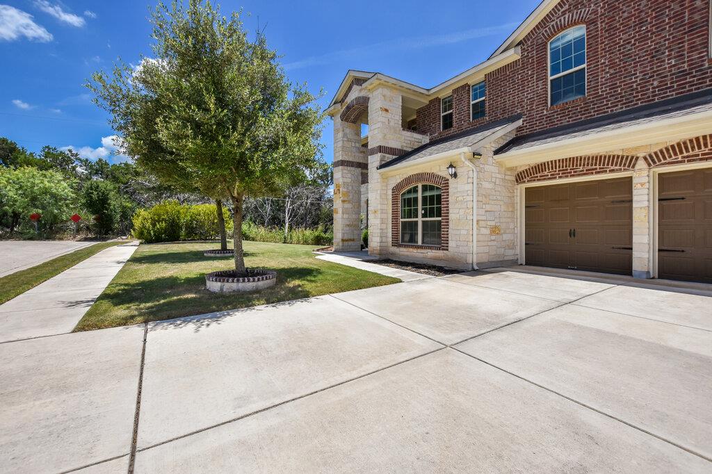 2521 Blended Tree Ranch DR