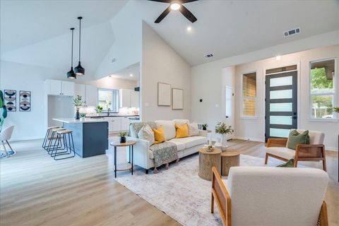 Photo of 8308 Foxhound TRL, Austin, TX 78729 (MLS # 3678354)