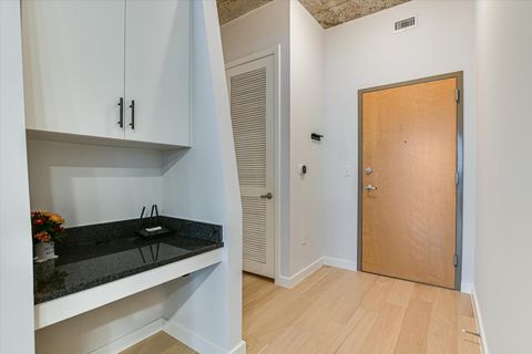 Tiny photo for 360 Nueces ST #3207, Austin, TX 78701 (MLS # 6522799)
