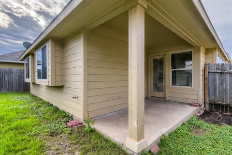 Tiny photo for 15108 Walcott DR, Austin, TX 78725 (MLS # 5951146)
