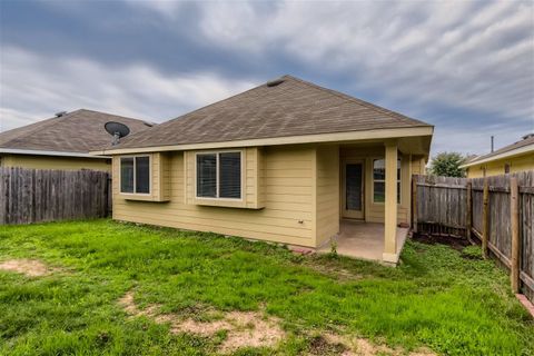 Tiny photo for 15108 Walcott DR, Austin, TX 78725 (MLS # 5951146)