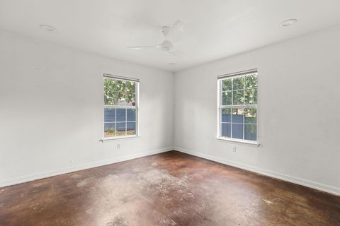 Tiny photo for 5307 Ledesma RD, Austin, TX 78721 (MLS # 2060197)