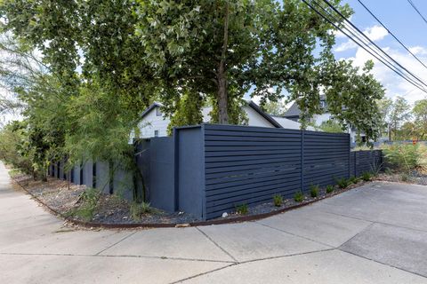 Tiny photo for 5307 Ledesma RD, Austin, TX 78721 (MLS # 2060197)