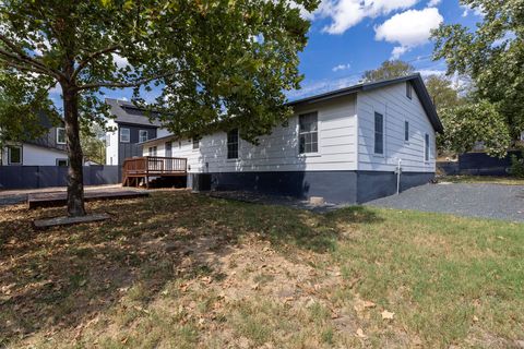 Tiny photo for 5307 Ledesma RD, Austin, TX 78721 (MLS # 2060197)