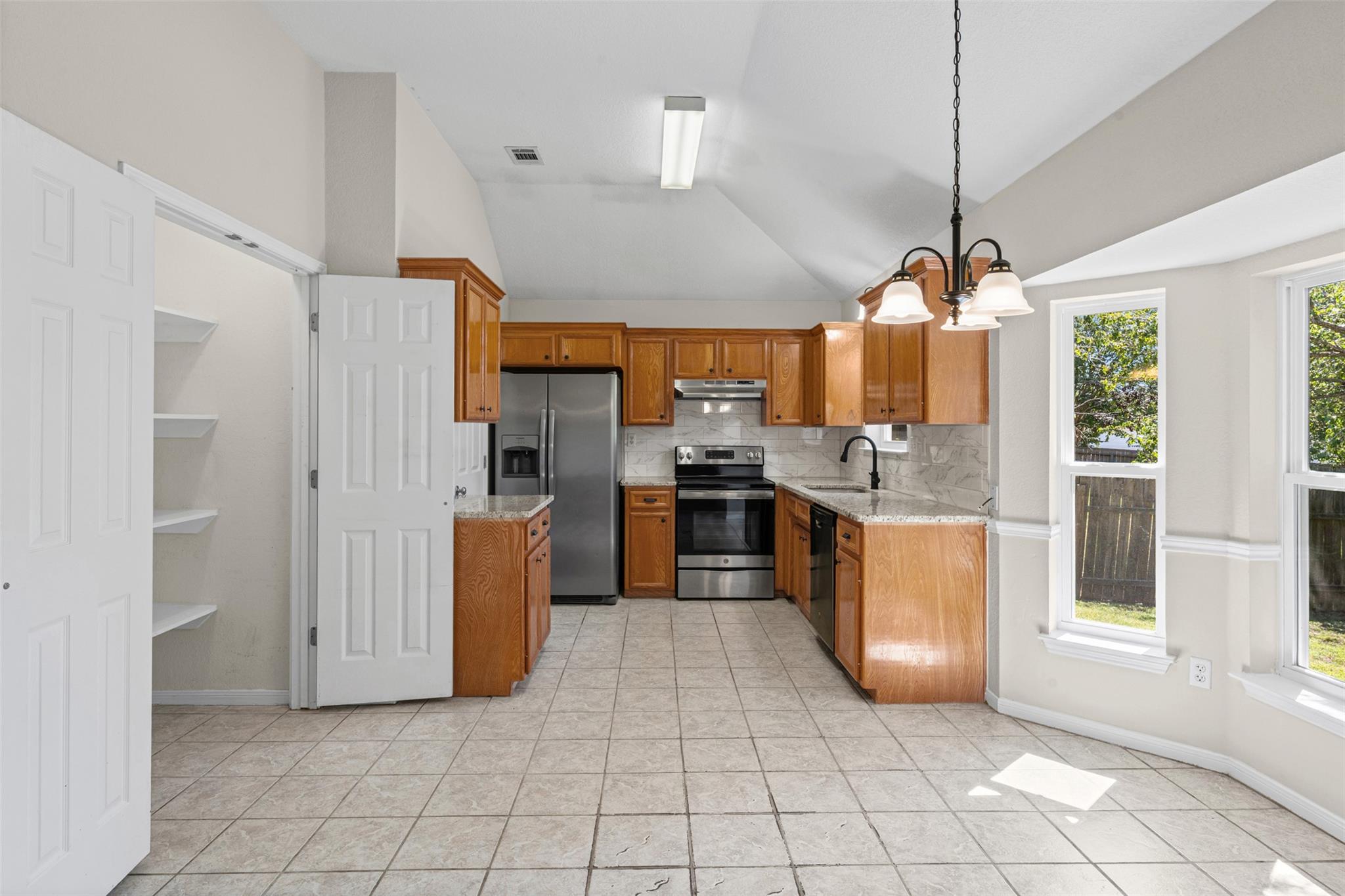 5313 Trail DR
