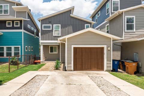 Tiny photo for 2009 Sager DR #270C, Austin, TX 78741 (MLS # 7273706)