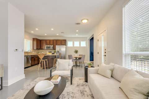 Tiny photo for 2009 Sager DR #270C, Austin, TX 78741 (MLS # 7273706)