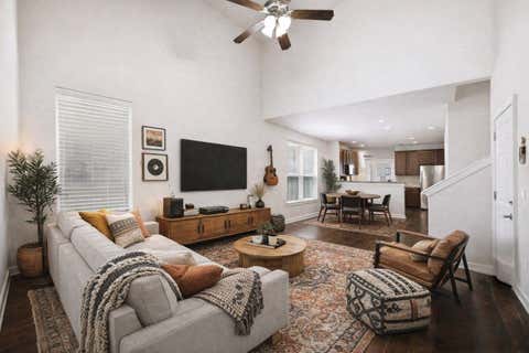 Photo of 2101 Rivers Edge WAY #32, Austin, TX 78741 (MLS # 6319153)