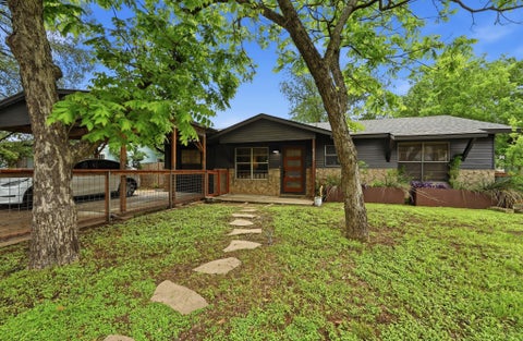Photo of 6207 Hickman Ave, Austin, TX 78723 (MLS # 3826660)