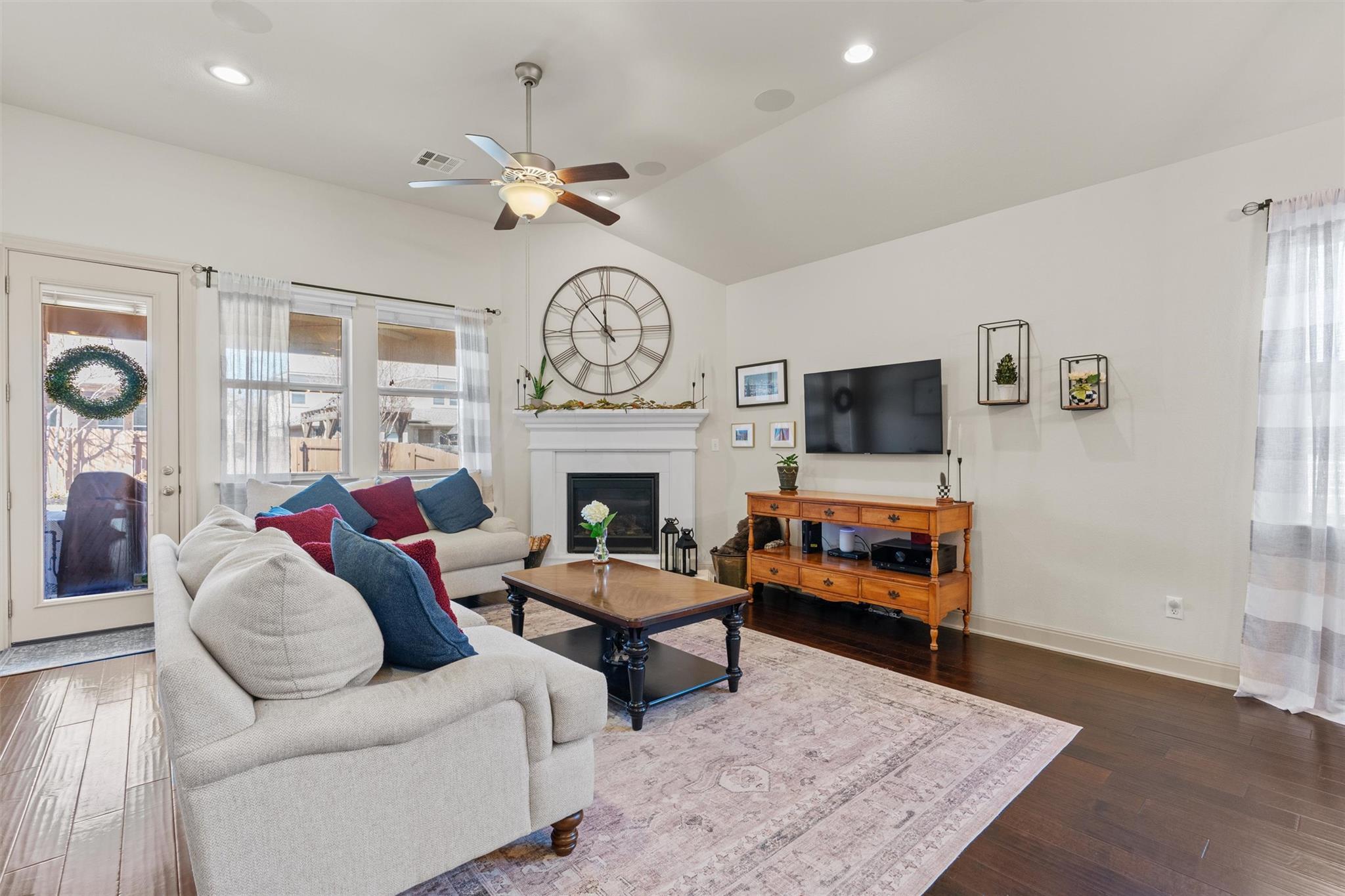 2732 Florin CV
