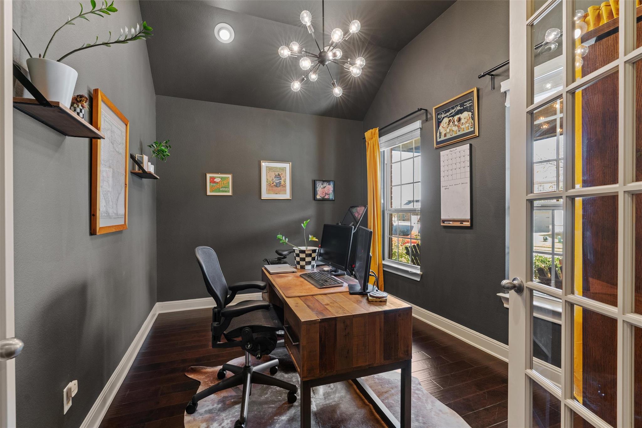 2732 Florin CV