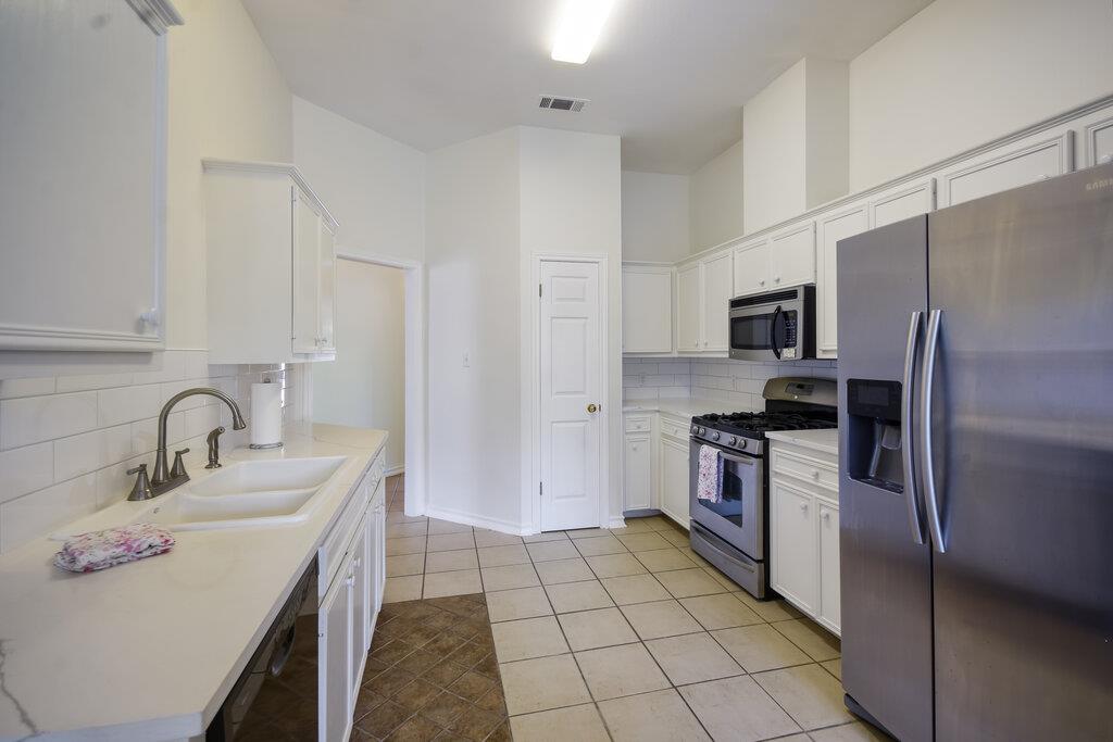 107 Susana DR