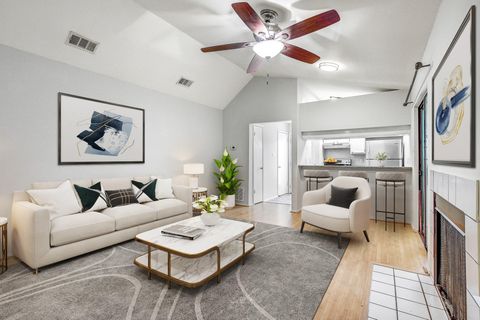 Photo of 2215 Post RD #2022, Austin, TX 78704 (MLS # 8770325)