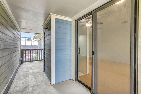 Tiny photo for 2215 Post RD #2022, Austin, TX 78704 (MLS # 8770325)