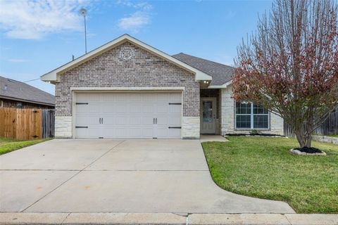 1006 Meadow Wood Caldwell TX 77836