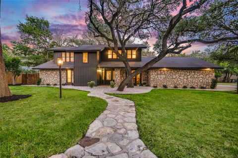 9112 Balcones Club DR Austin TX 78750