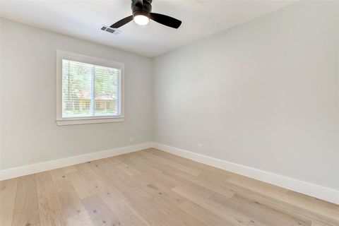 Tiny photo for 5813 Breezewood DR, Austin, TX 78745 (MLS # 6552578)